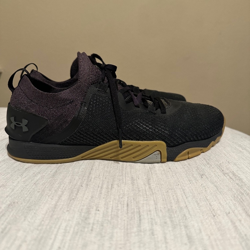 UA  Workout shoe (8.5M)